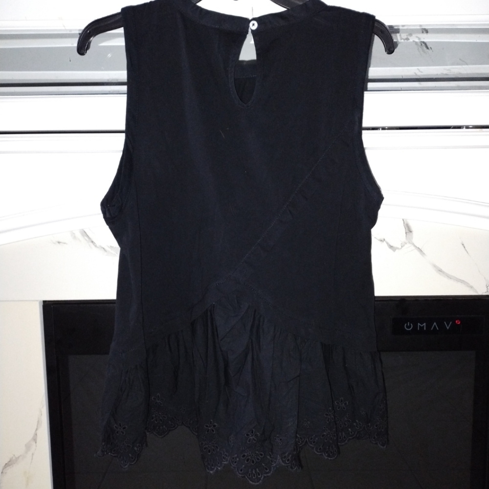 J. Crew | Black Sleeveless Tulip-Back Eyelet Peplum Top - Picture 5 of 8